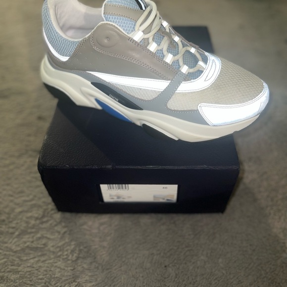 Dior B22 sneaker. White and Blue Technical Mesh and Gray Calfskin - Picture 2 of 5
